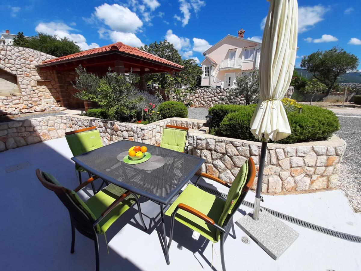 Apartments Pavelic Novi Vinodolski Buitenkant foto