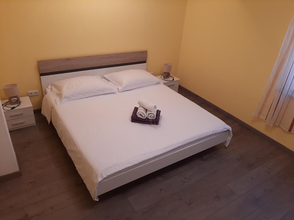 Apartments Pavelic Novi Vinodolski Buitenkant foto