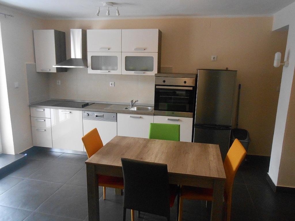 Apartments Pavelic Novi Vinodolski Kamer foto